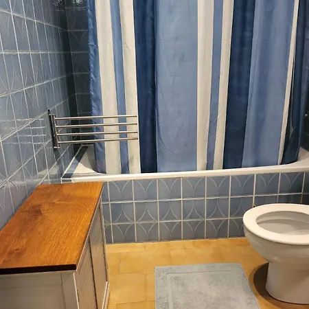 Maison Dans Piscine Casa de Férias *