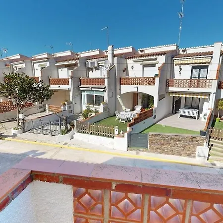 Maison Dans Piscine Casa de Férias