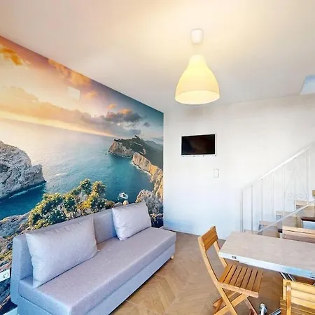 Holiday home Maison Dans Piscine Roses