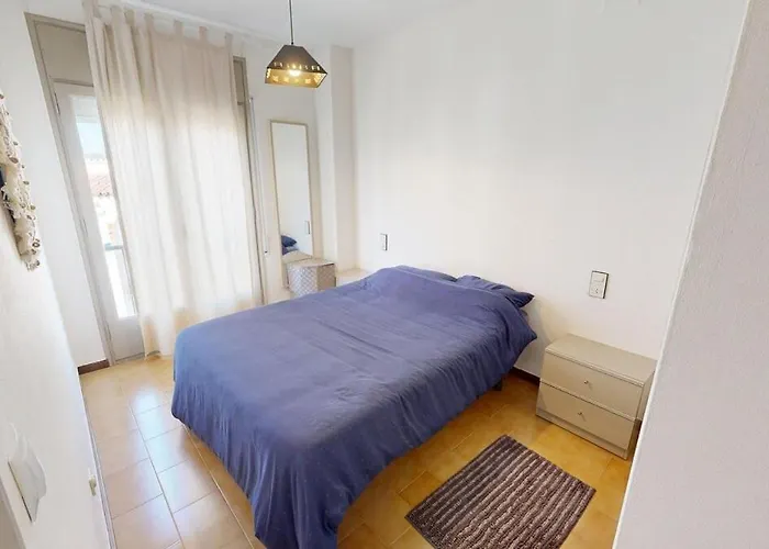 Maison Dans Piscine بيت للعطل روساس